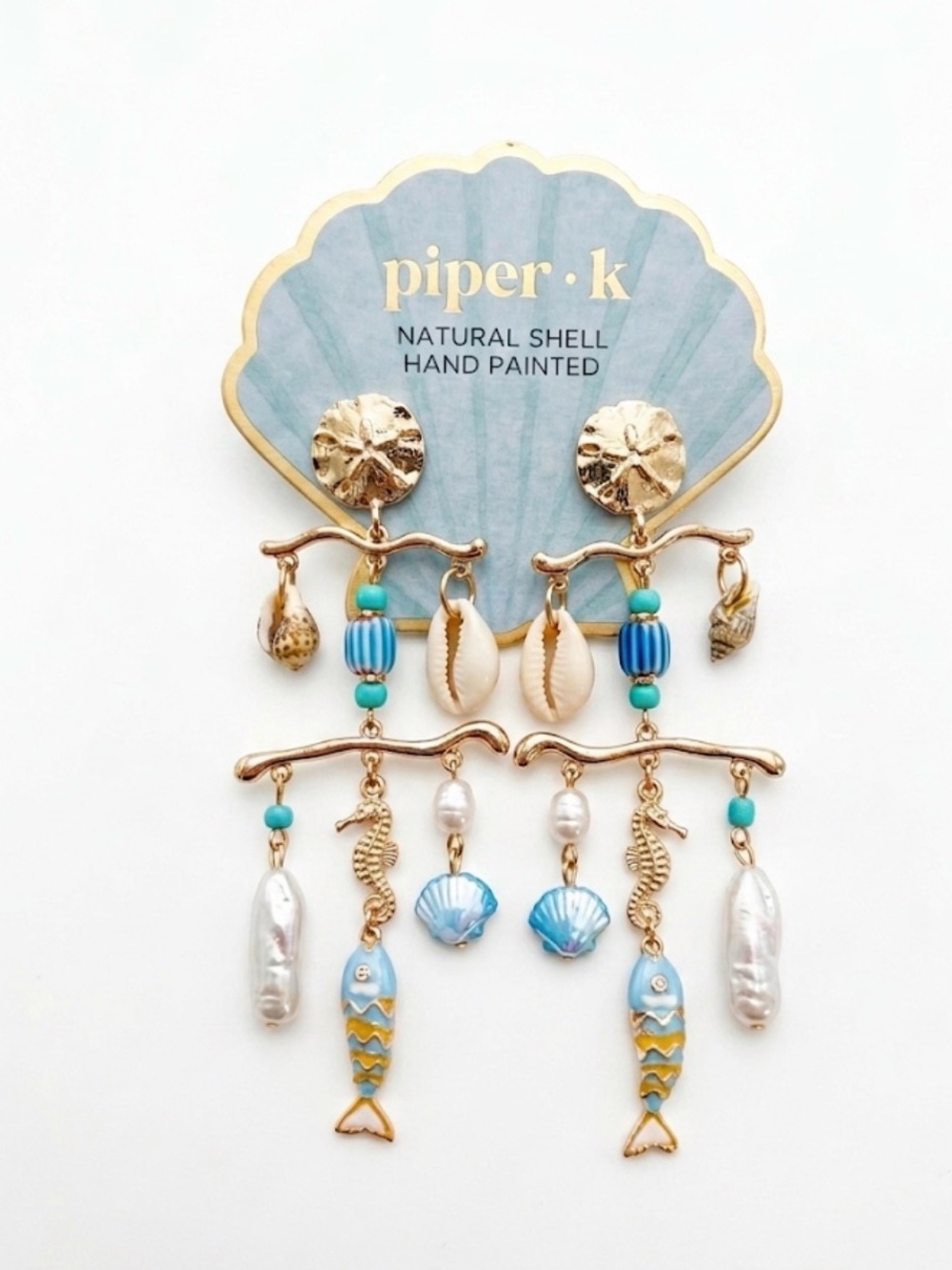 NWT ⚜️🩵⚜️ Piper K Golden and Cream Shell Chandelier Earrings